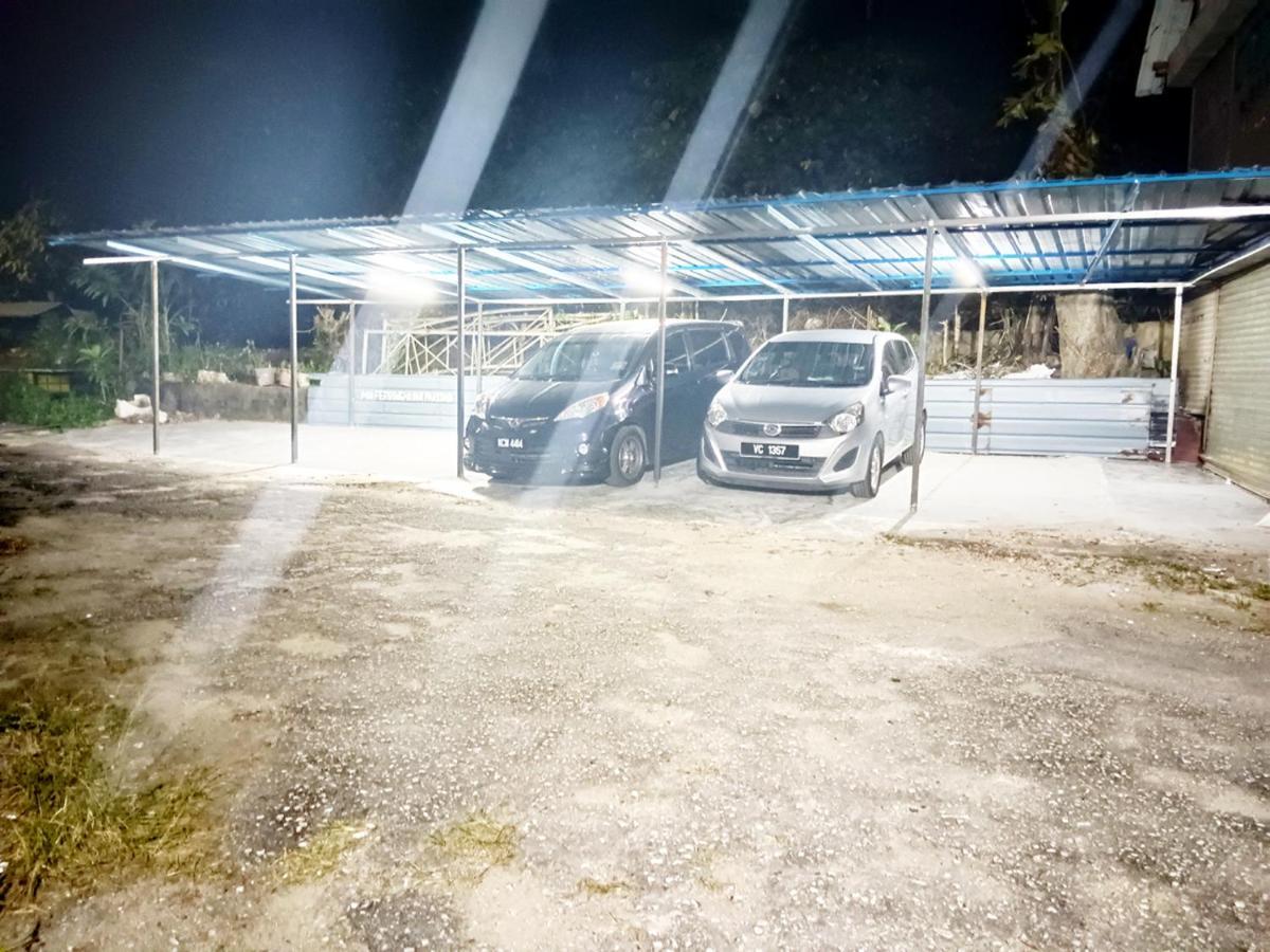 Mn Ferringhi Inn Batu Feringgi Exteriér fotografie